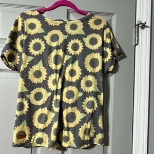 Simply Southern Sunflower Shirt Medium